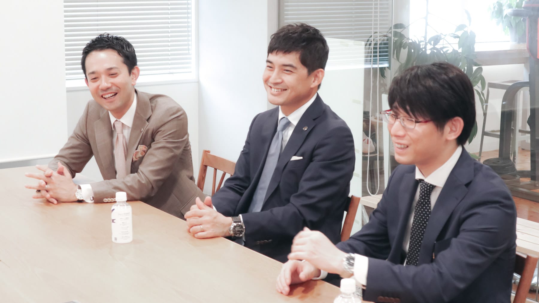 福徳グループ 代表取締役社長 福島 卓 氏/執行役員兼ソリューション事業部 事業部長 斉藤 豪 氏/経営統括事業部 情報システム部 部長 松田 伸司氏