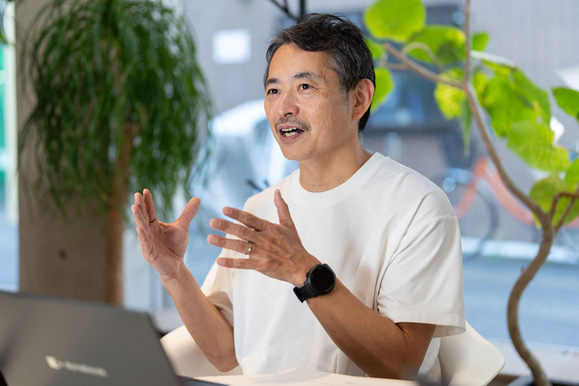 株式会社ネイキッド