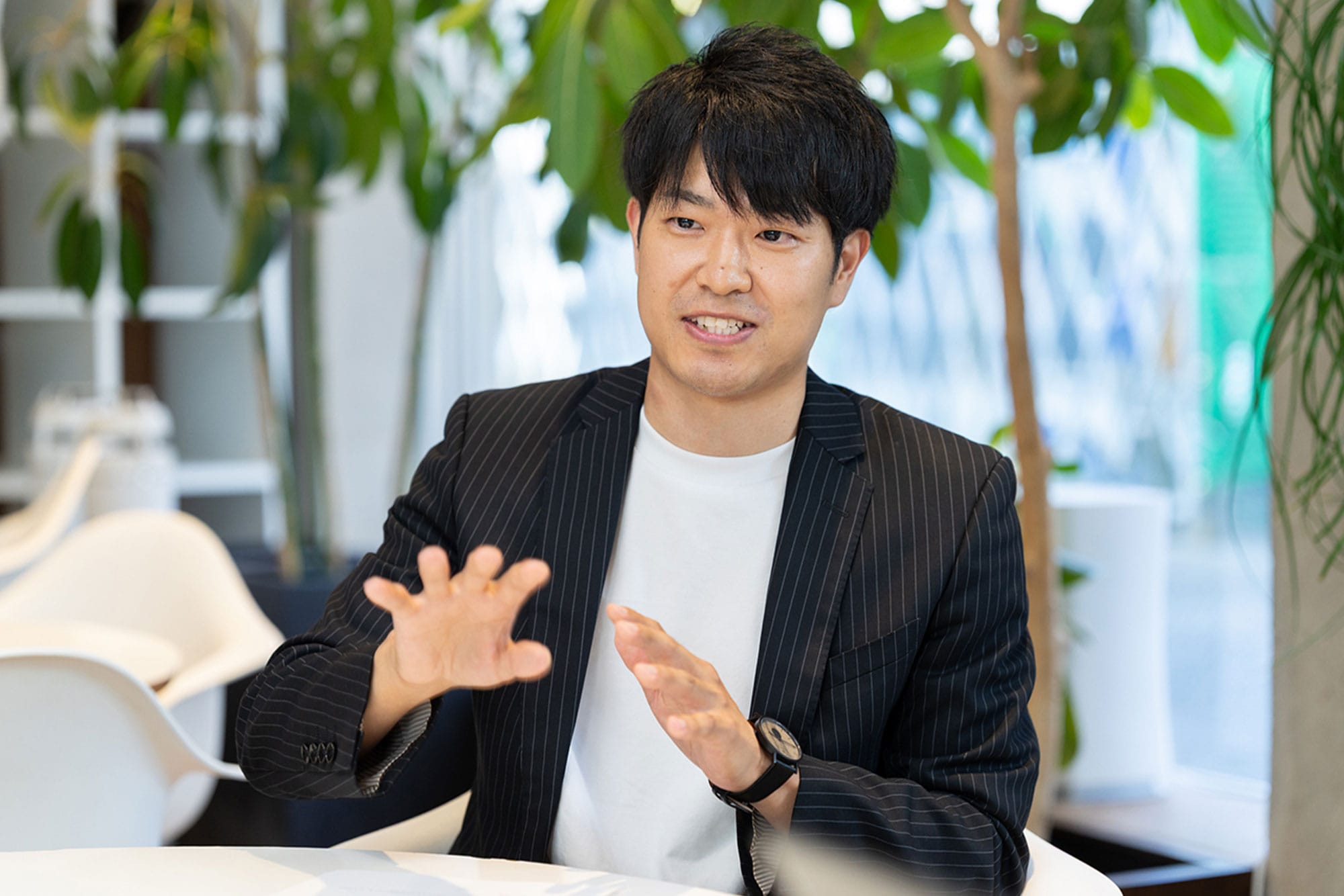 株式会社ネイキッド