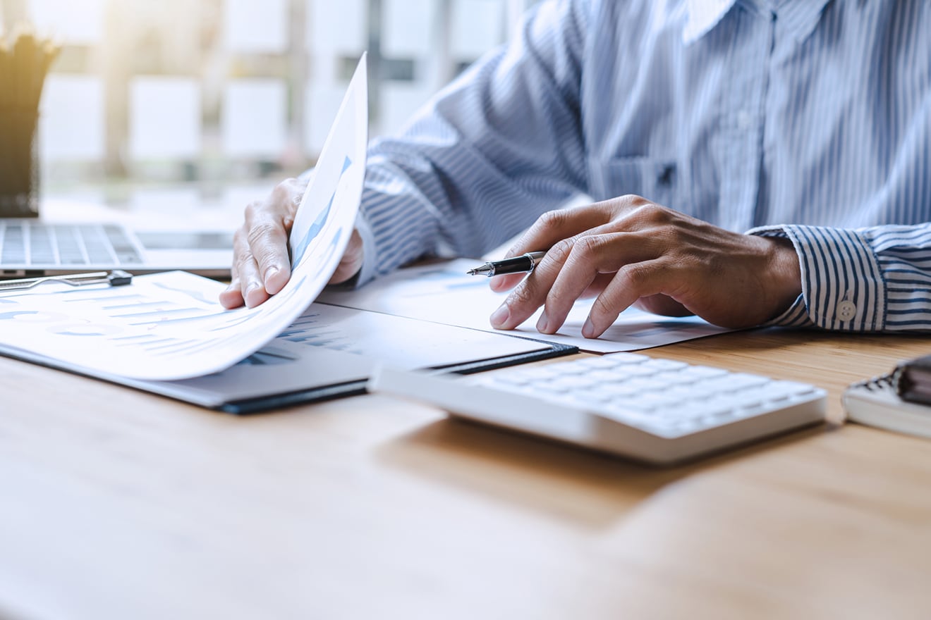 会計処理とは?経理処理・財務処理との違いや日次・月次・年次の作業を解説 | 経営者から担当者にまで役立つバックオフィス基礎知識 | クラウド会計ソフト  freee