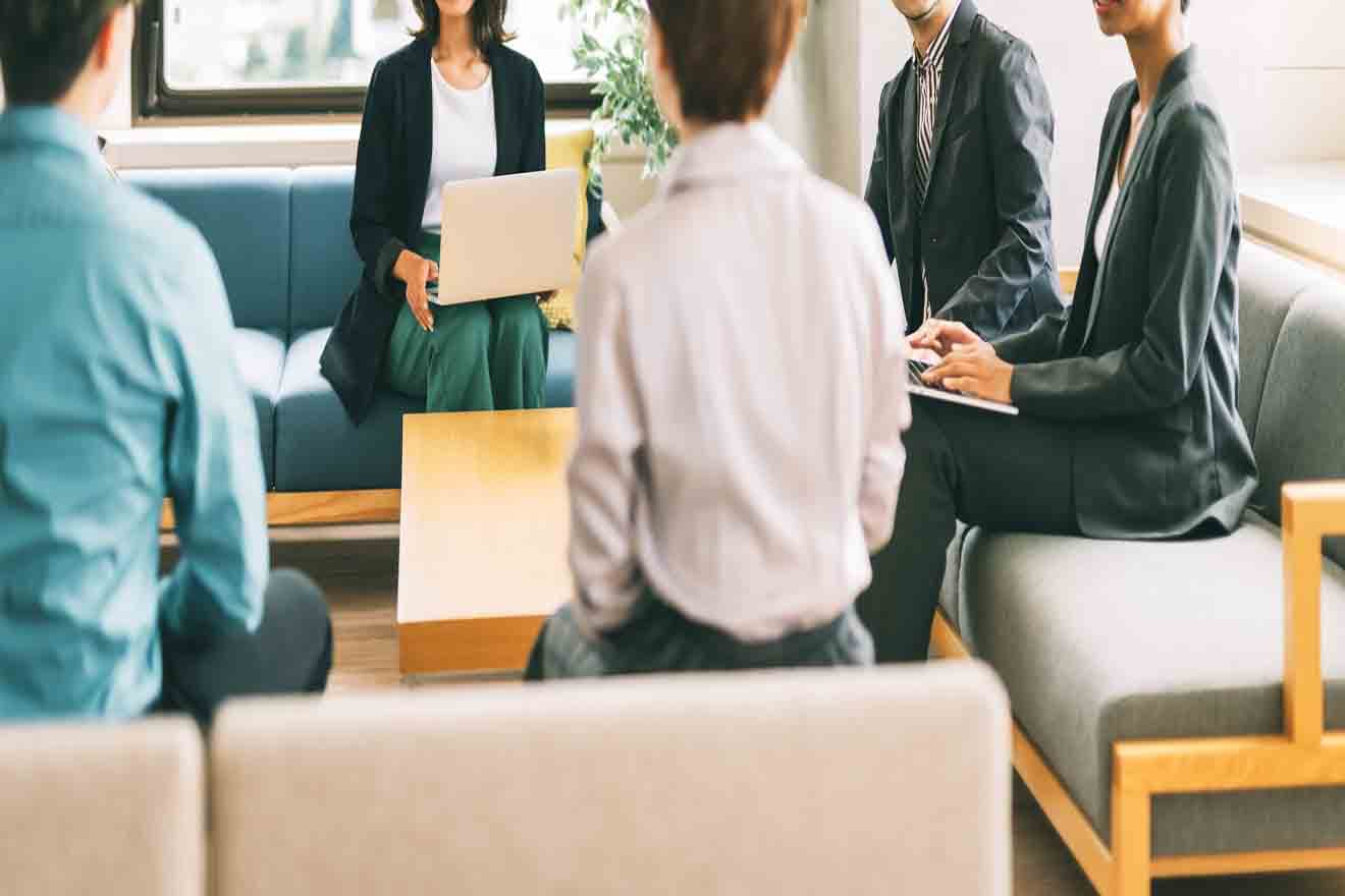 グループ会社とは？子会社・関連会社との違いやメリット・デメリットを解説
