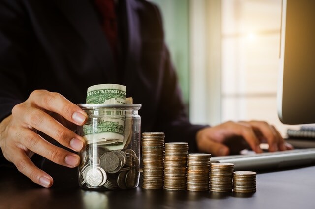 個人事業主が法人成りを考え始める目安となる事業所得はどのくらい?