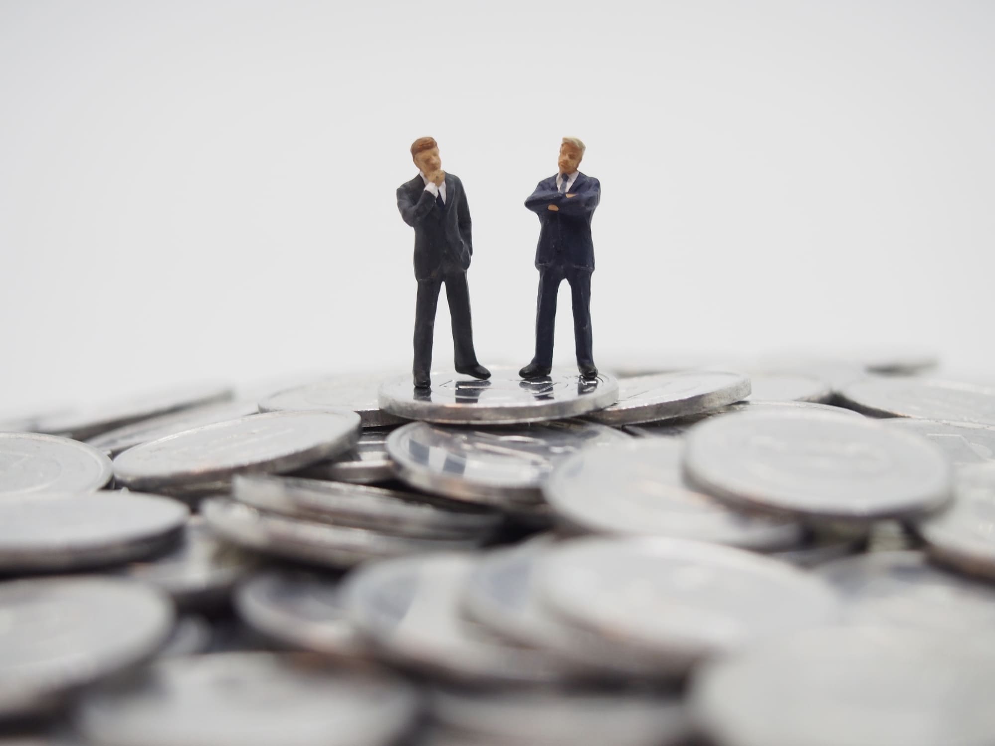 法人成りをした場合の消費税の扱いとは?
