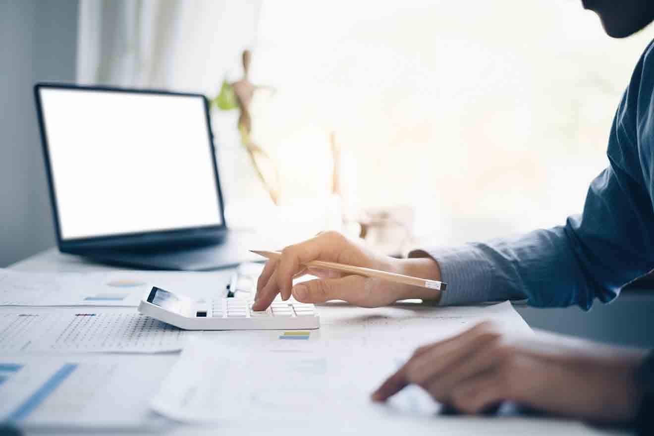 有利子負債とは?無利子負債との違いや財務分析からわかることなどを解説