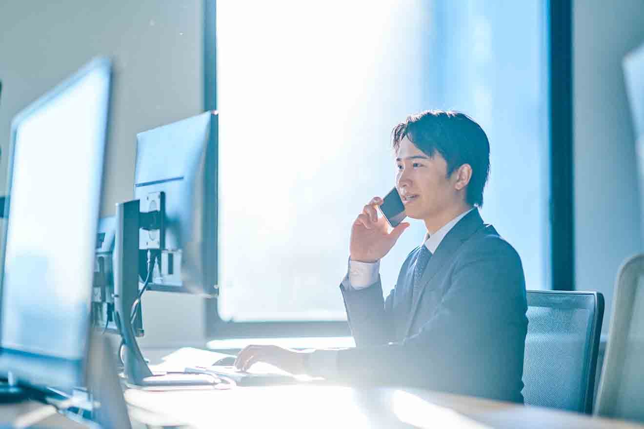 バックオフィスとは?業務内容や効率化の方法についてわかりやすく解説