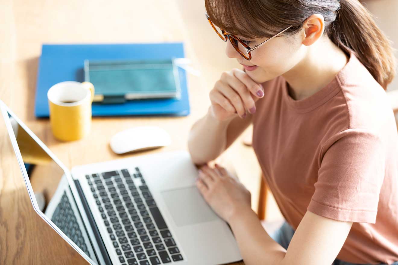 フリーランスになるには？ 必要な手続きや押さえておきたい準備を解説